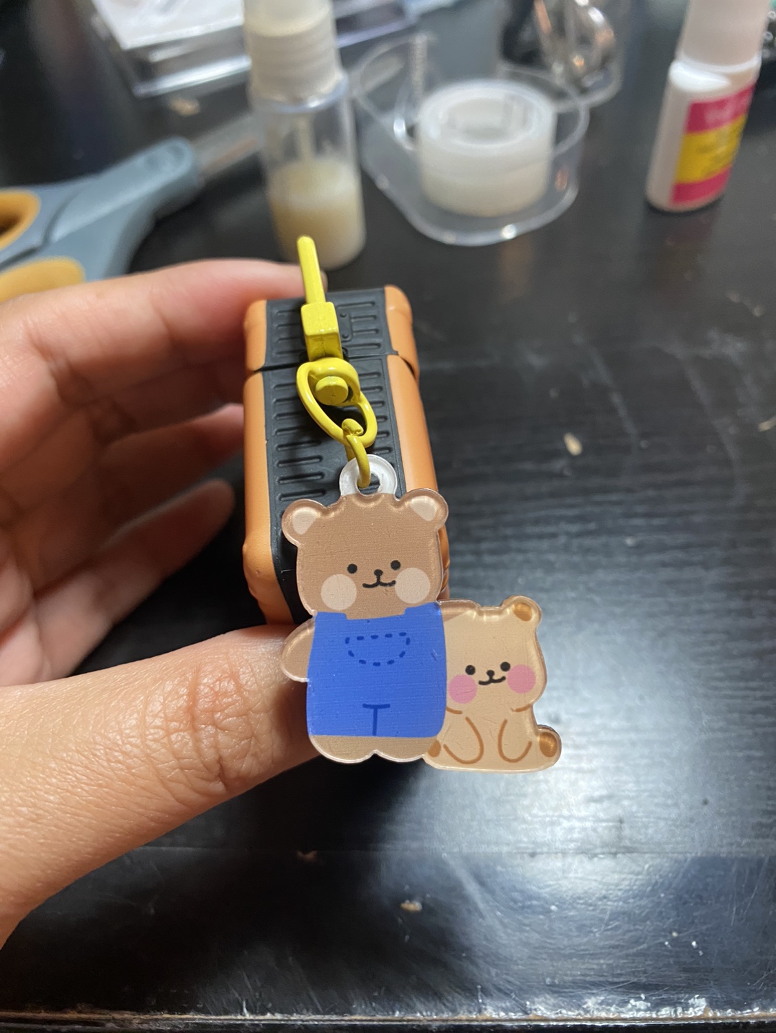 AirPods ring keyring image indicator(2)