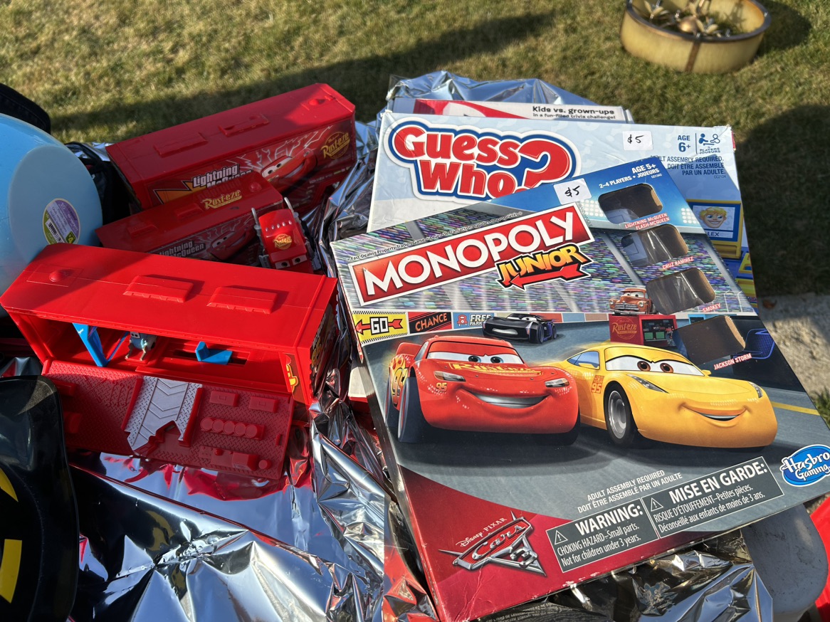 Garage sale - free stuff image indicator(5)