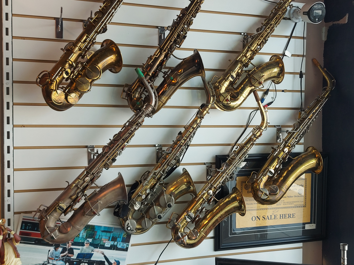 downsizing sax collection thumbnail