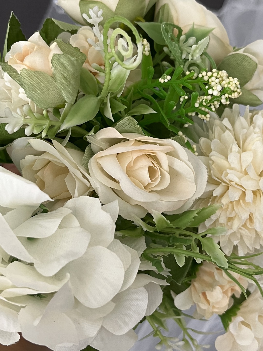 Bridal veil and synthetic bouquet #freecycle - photo 5