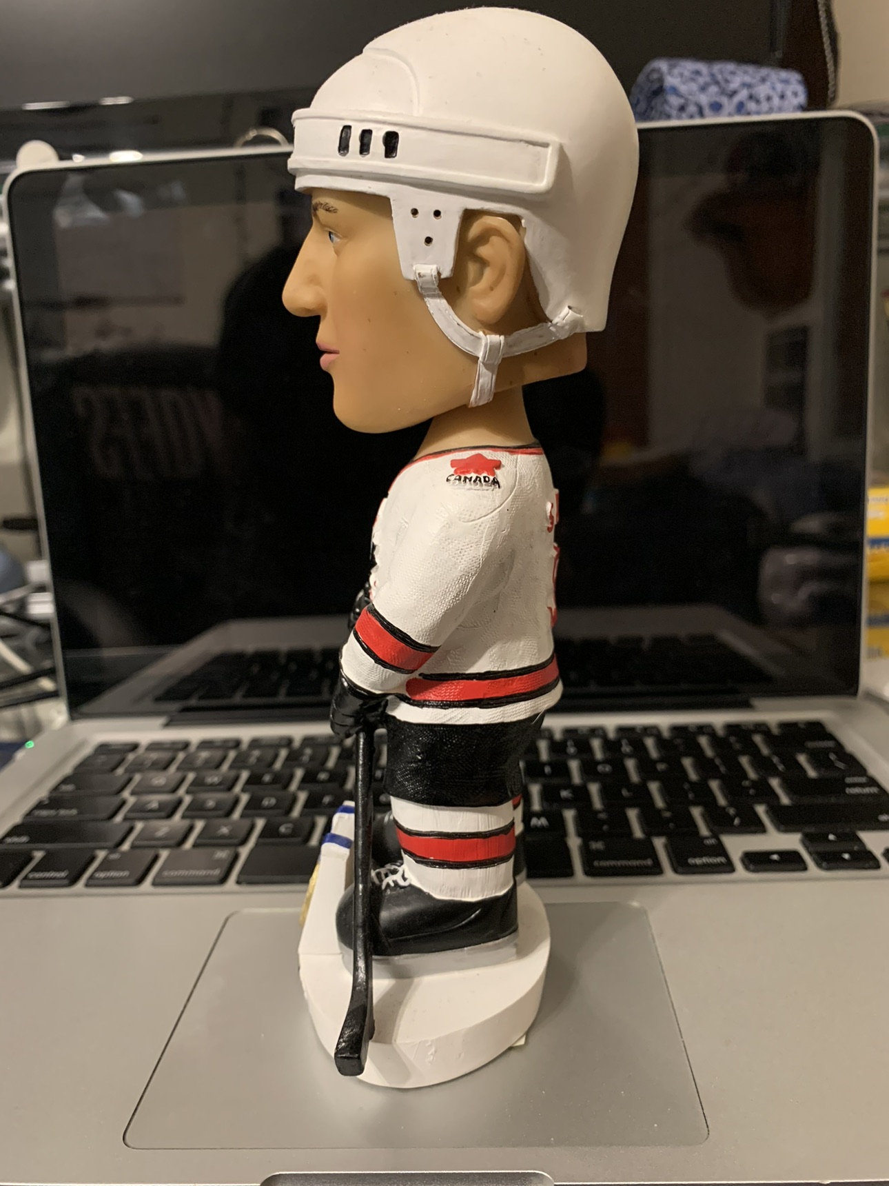 Joe Sakic Team Canada Bobble head - photo 2