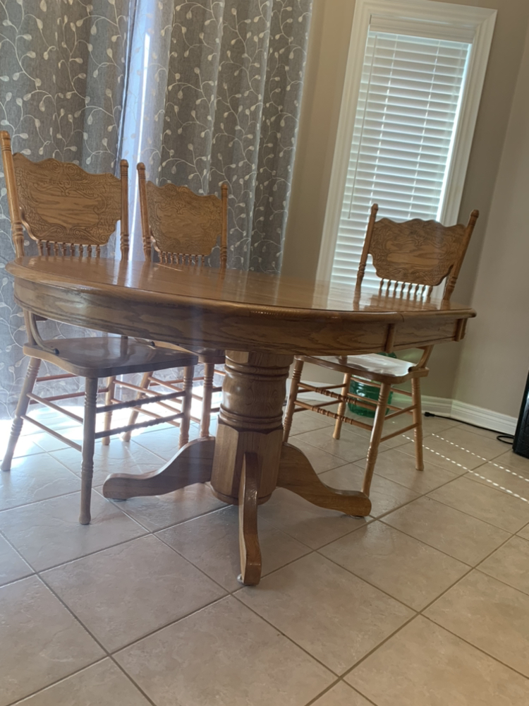 Solid Oak Kitchen/Dining Room Table for 4 or 6 - photo 2