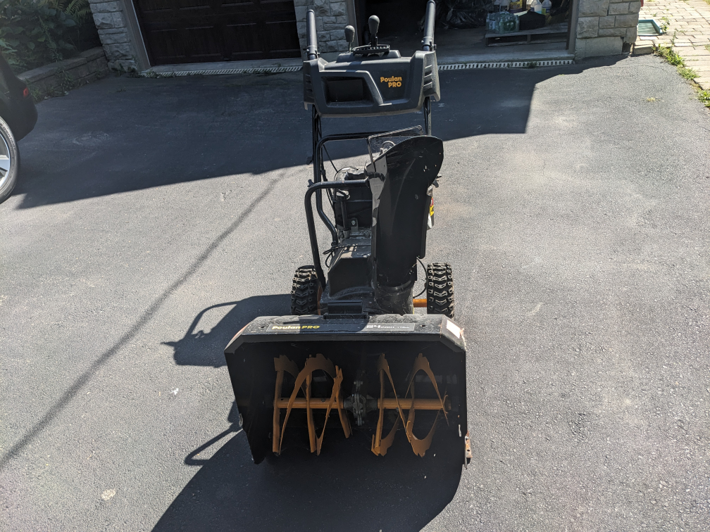 Poulan Pro 24 inch (2 stage) Snowblower - photo 3