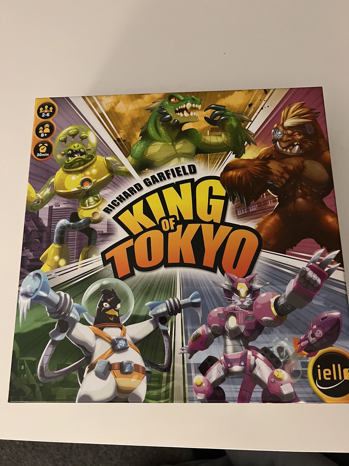 King of Tokyo Boardgame thumbnail