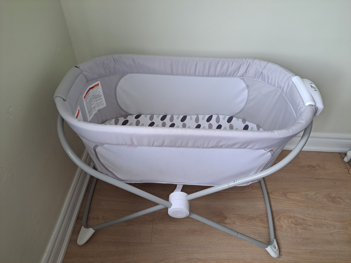 rocking fisher price bassinet