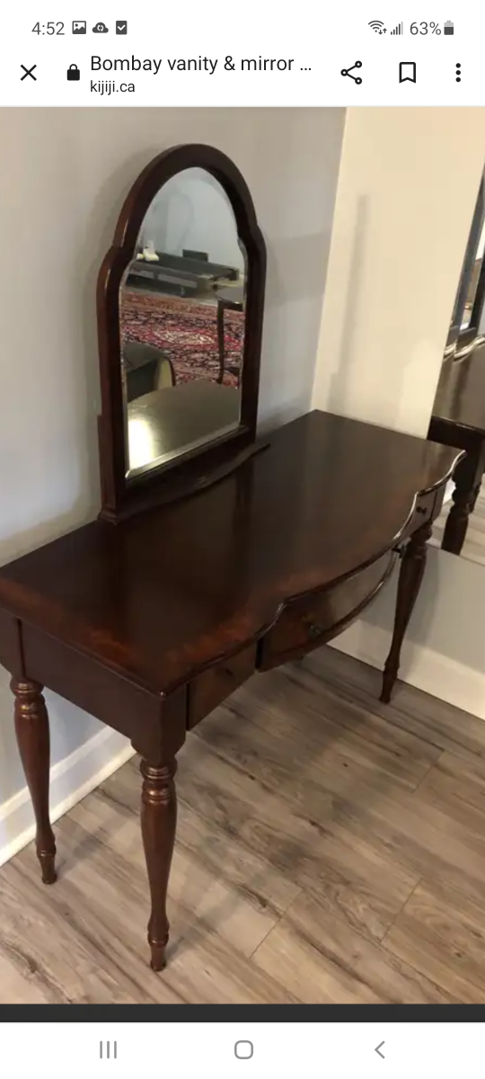 Vanity with mirror and chair - photo 3