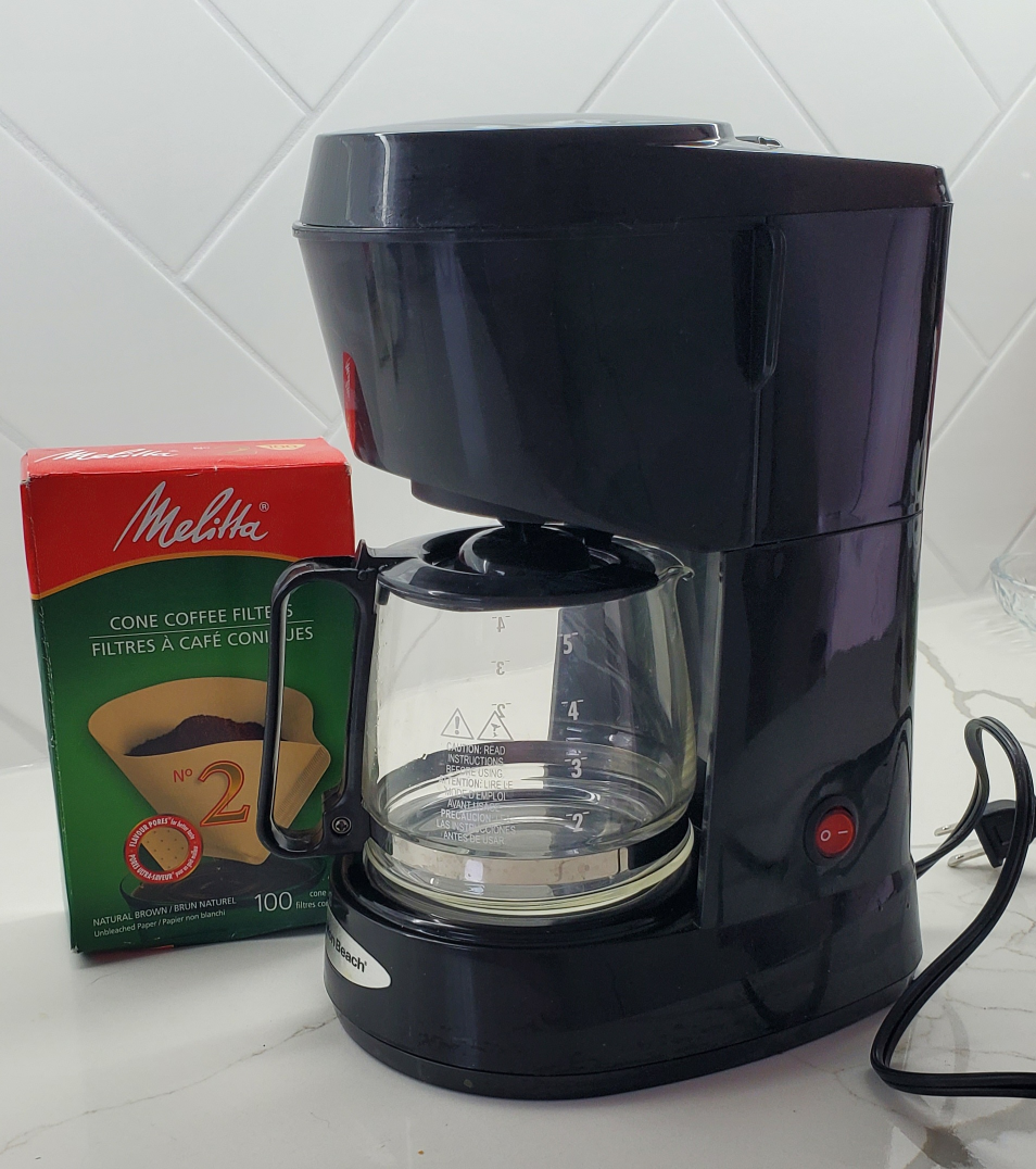 Coffee Maker - 5 cups with bonus coffee filters