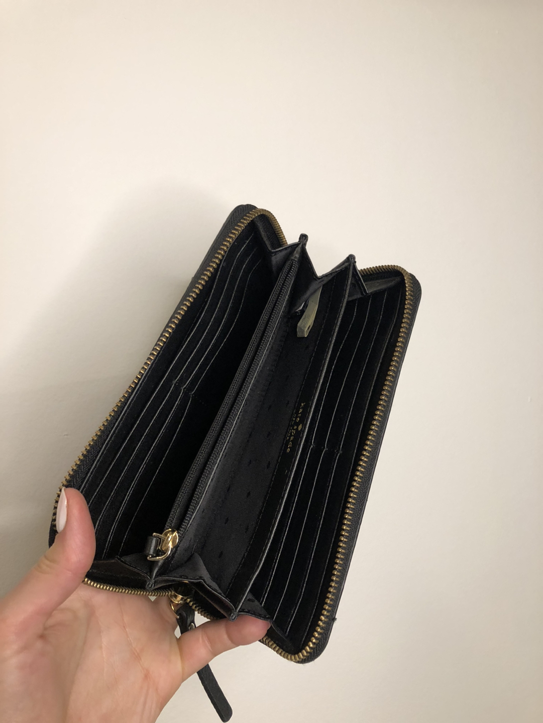 Kate Spade Leather Wallet 👛 image indicator(3)