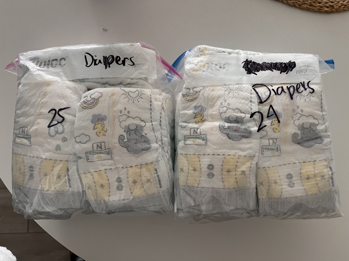 Pampers Newborn (49 diapers)