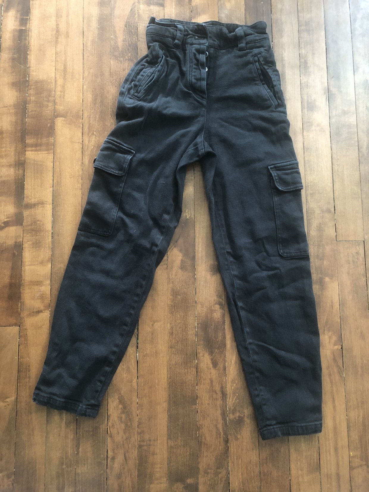 Black Wilfred cargo jeans image indicator(5)