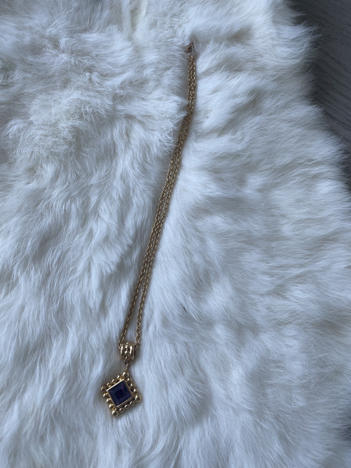 Gold plated purple crystal necklace image indicator(2)