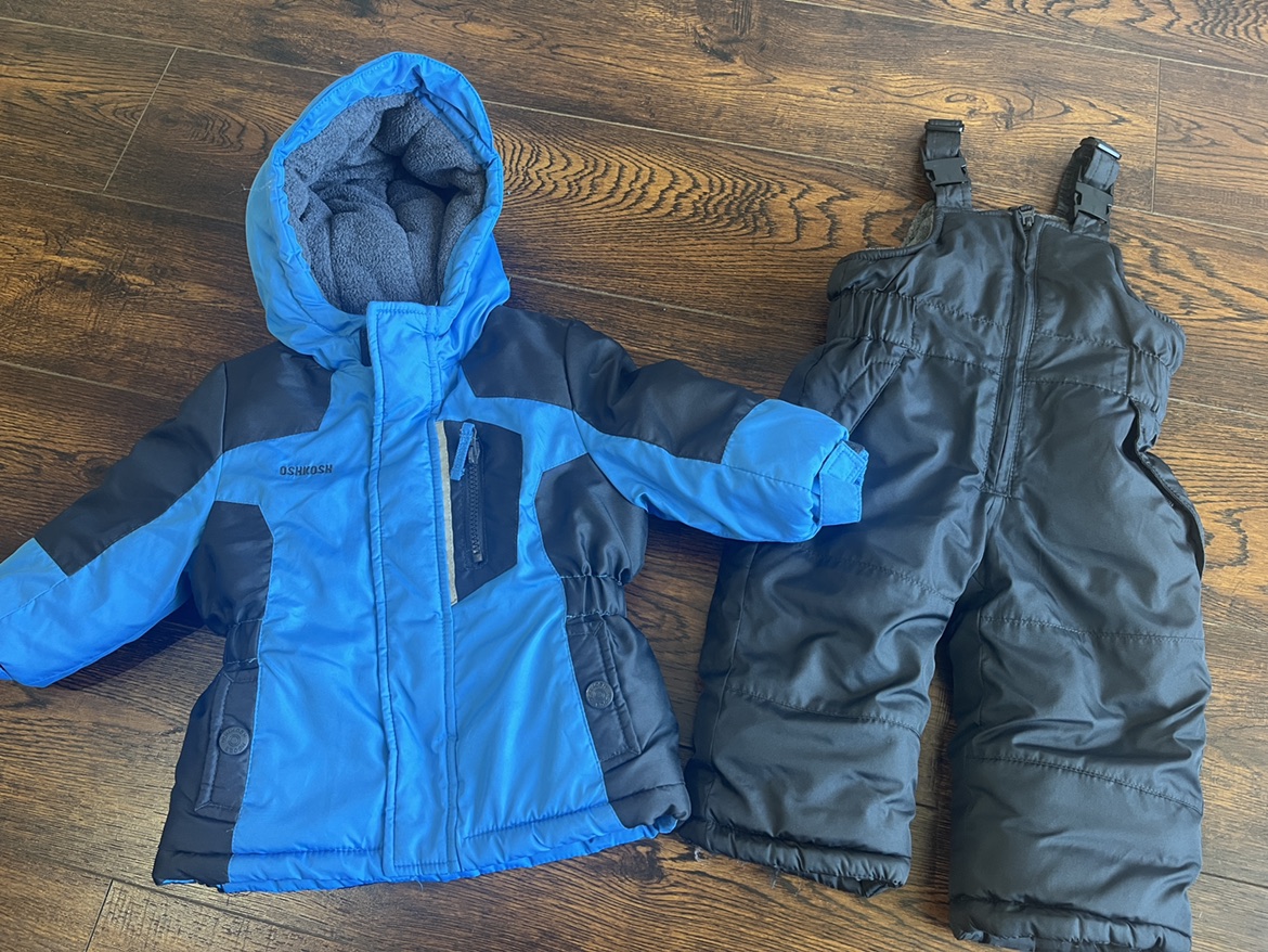 Baby snowsuit (12M) thumbnail