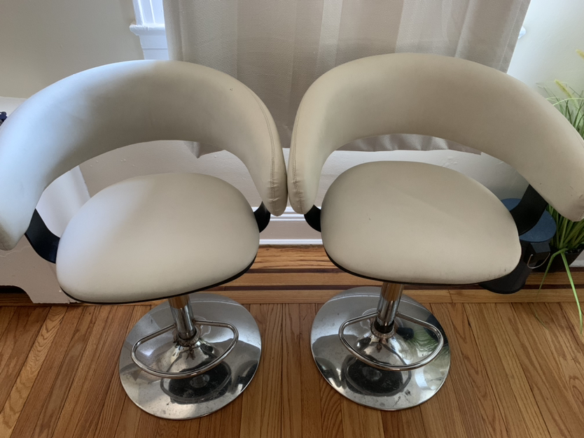 White chrome bar chairs - photo 4