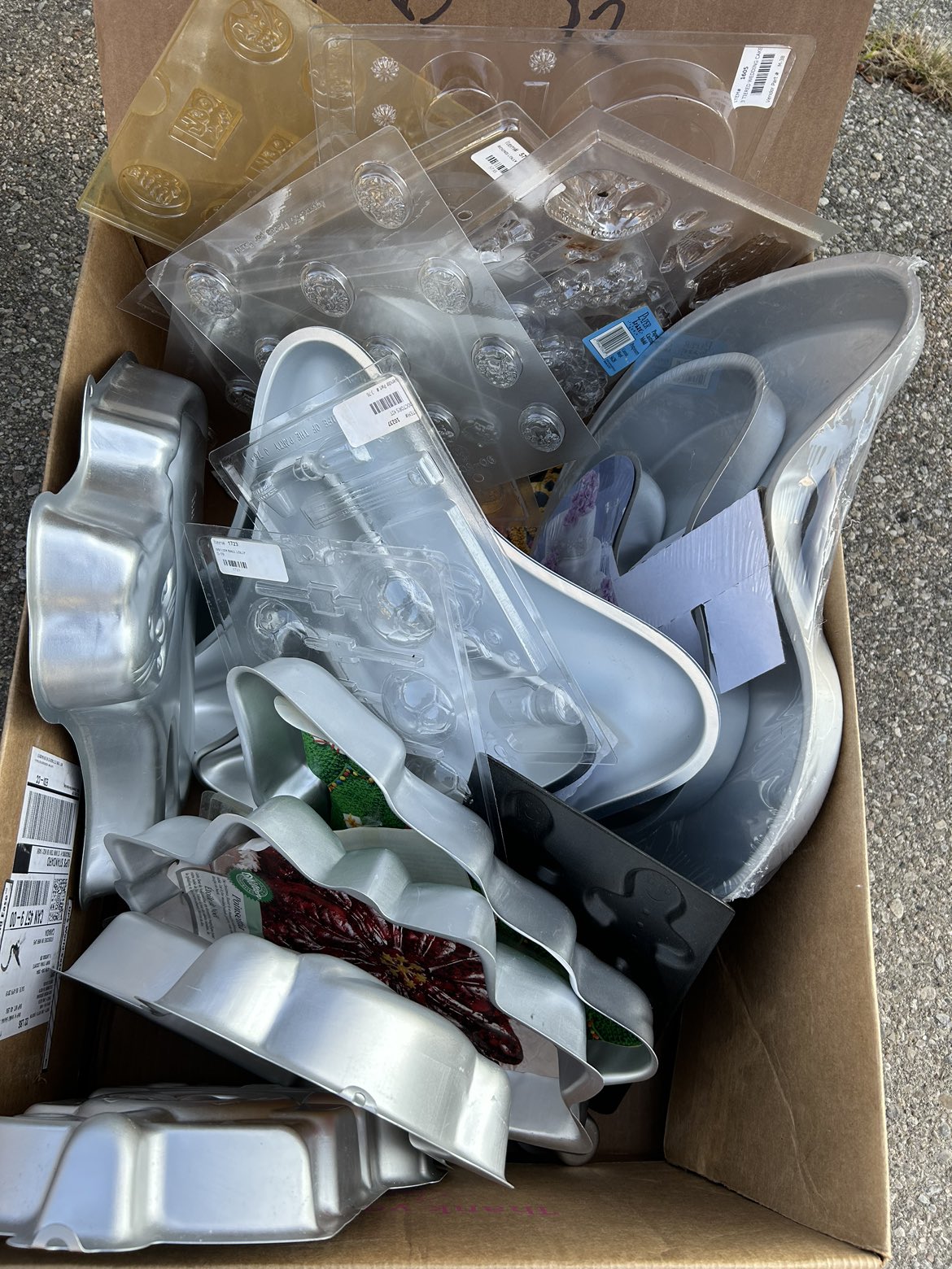 Garage sale - free stuff image indicator(10)