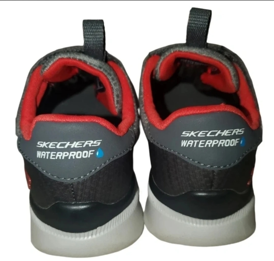Skechers waterproof shoes size 11US KIDS image indicator(4)