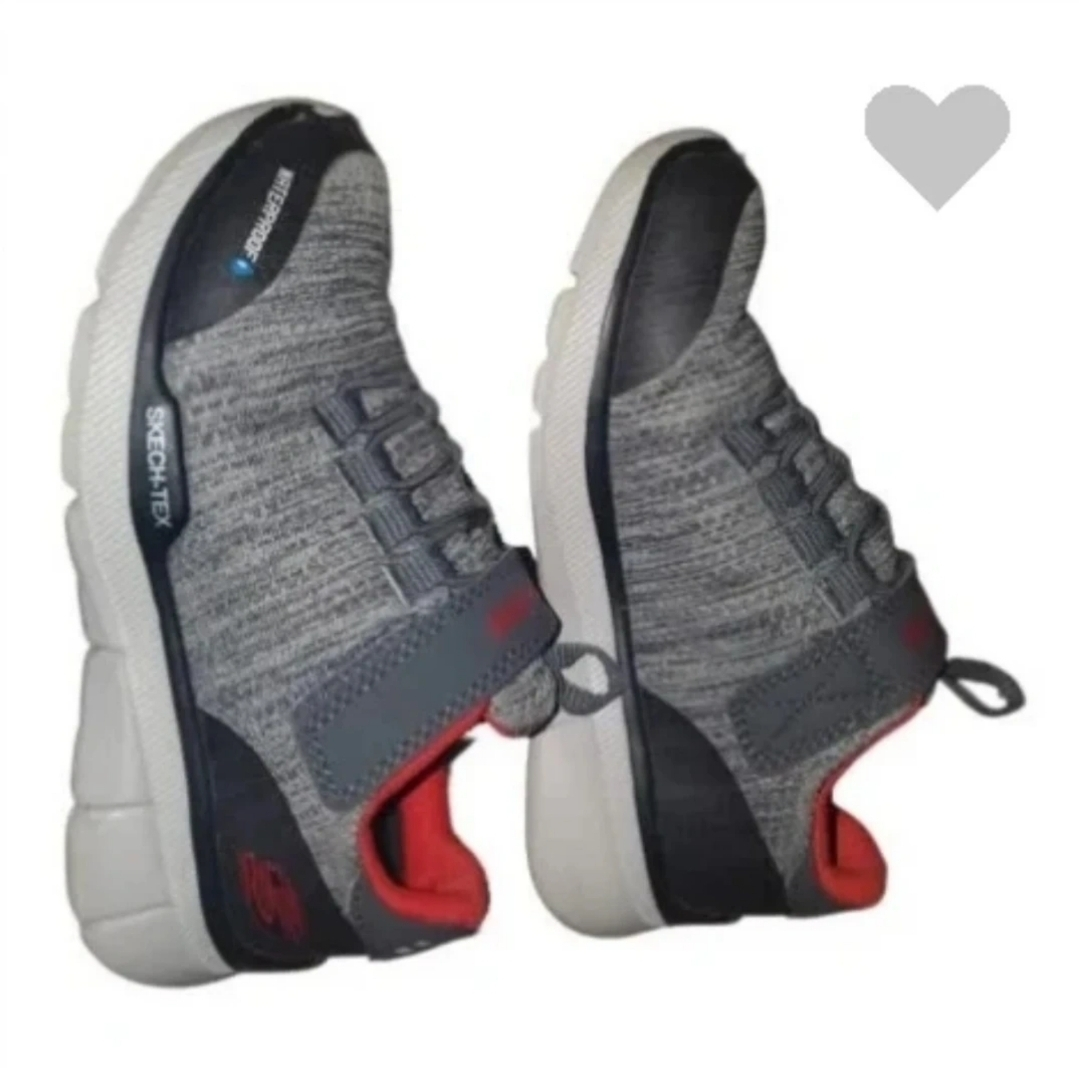 Skechers waterproof shoes size 11US KIDS image indicator(5)