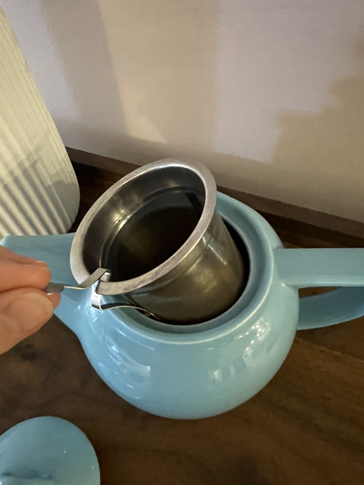 London Pottery Teapot with Infuser image indicator(3)