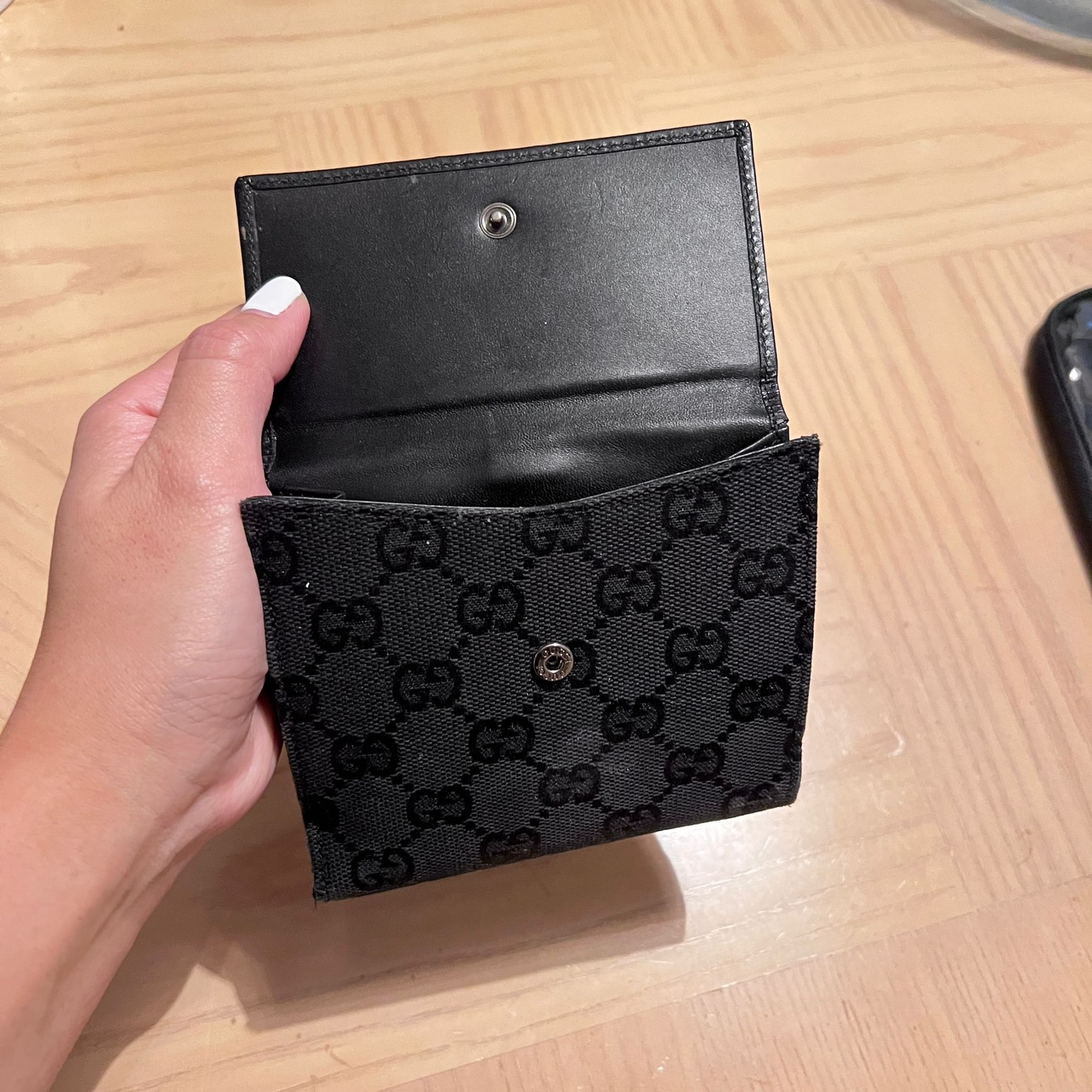 Authentic Gucci wallet thumbnail
