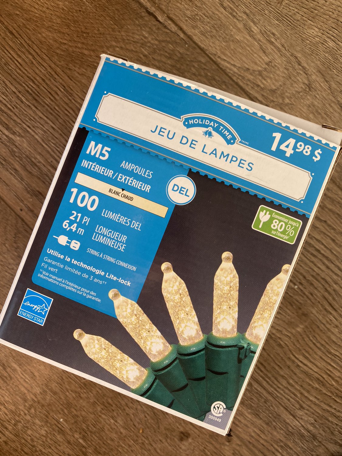 Two Holiday Light Set image indicator(3)