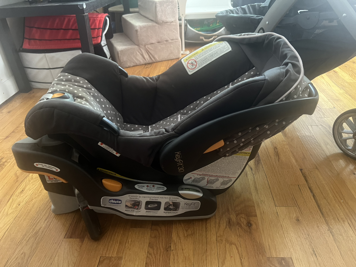 Stroller with car seat and many accessories - photo 5