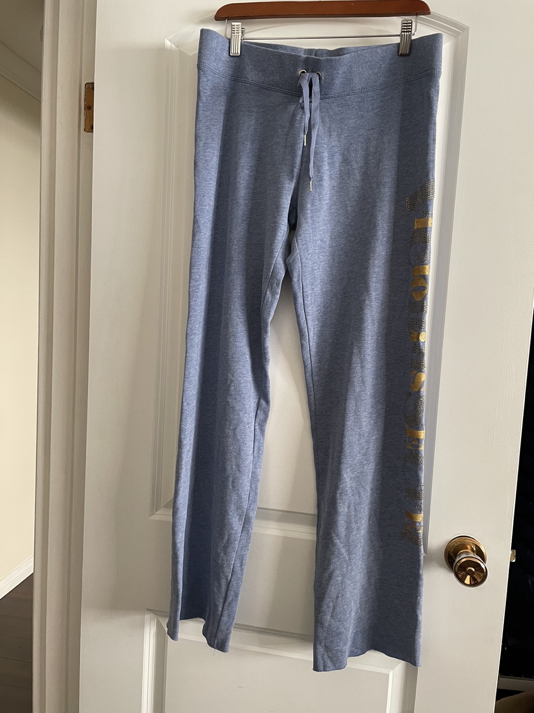 Victoria’s Secret pants size medium (new)