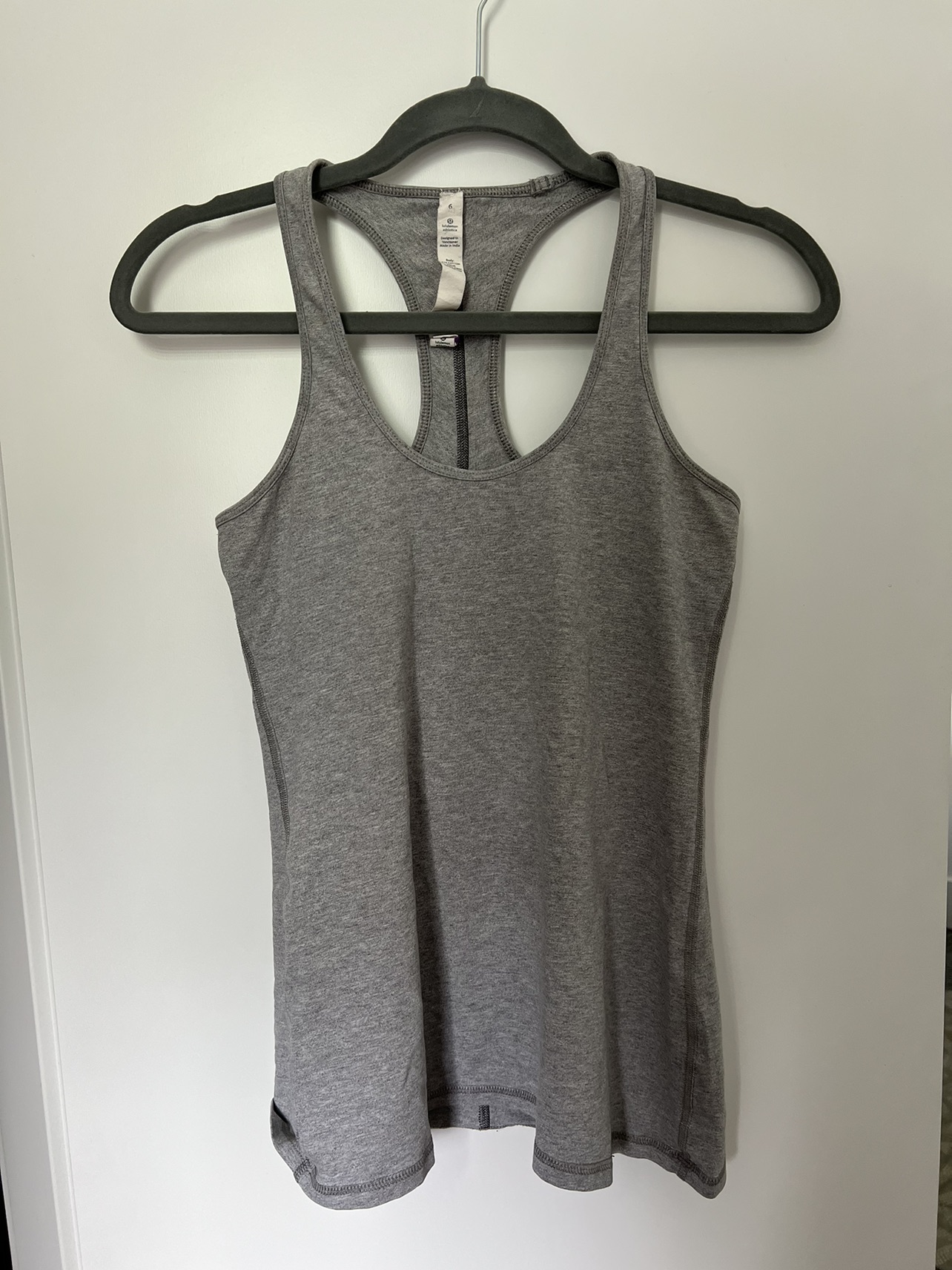 Lululemon tank top