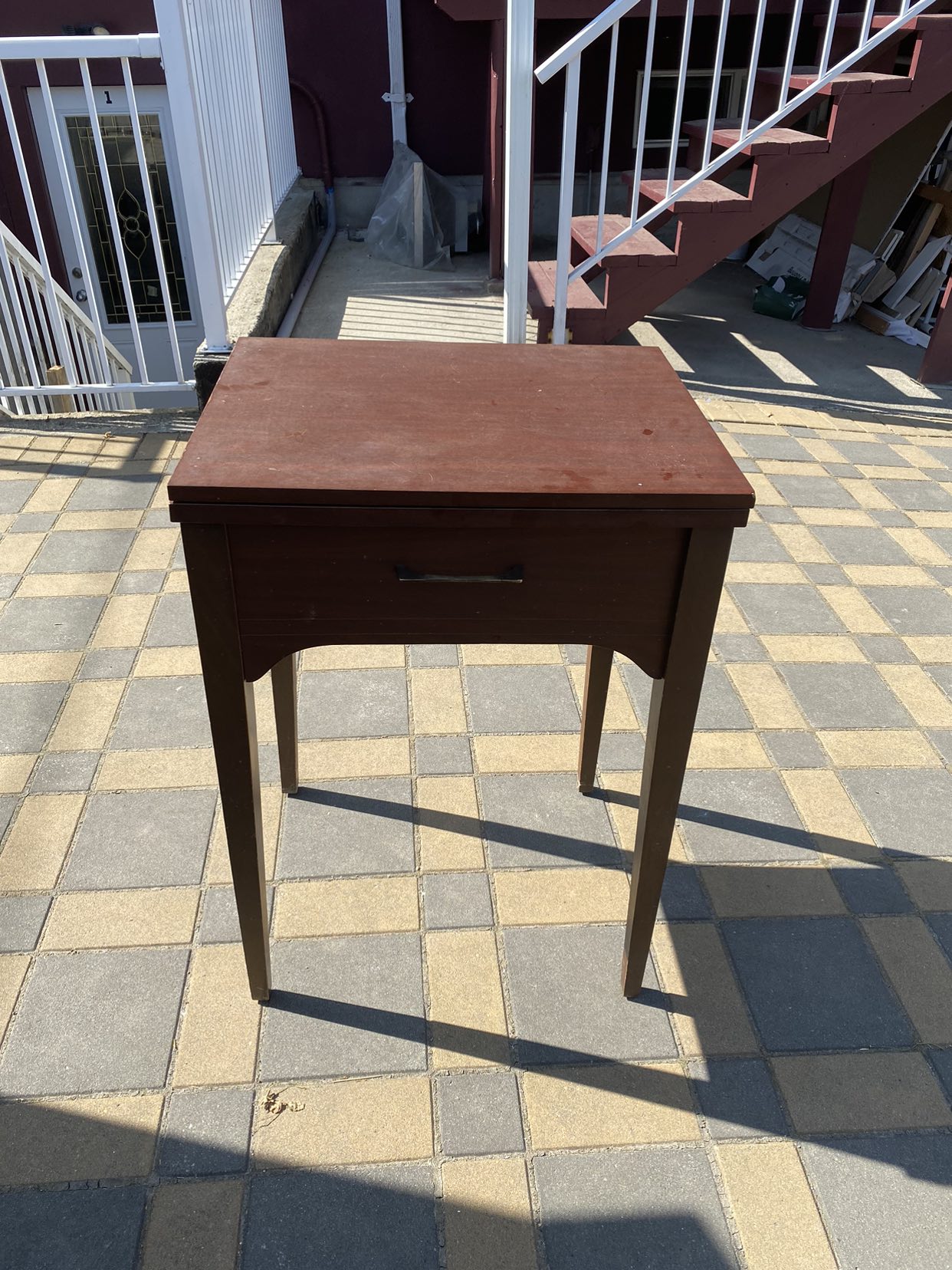 Singer Sewing Machine - photo 4