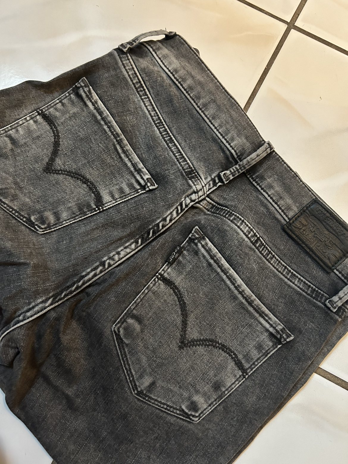 Levi’s 720 High-rise super skinny jeans image indicator(3)