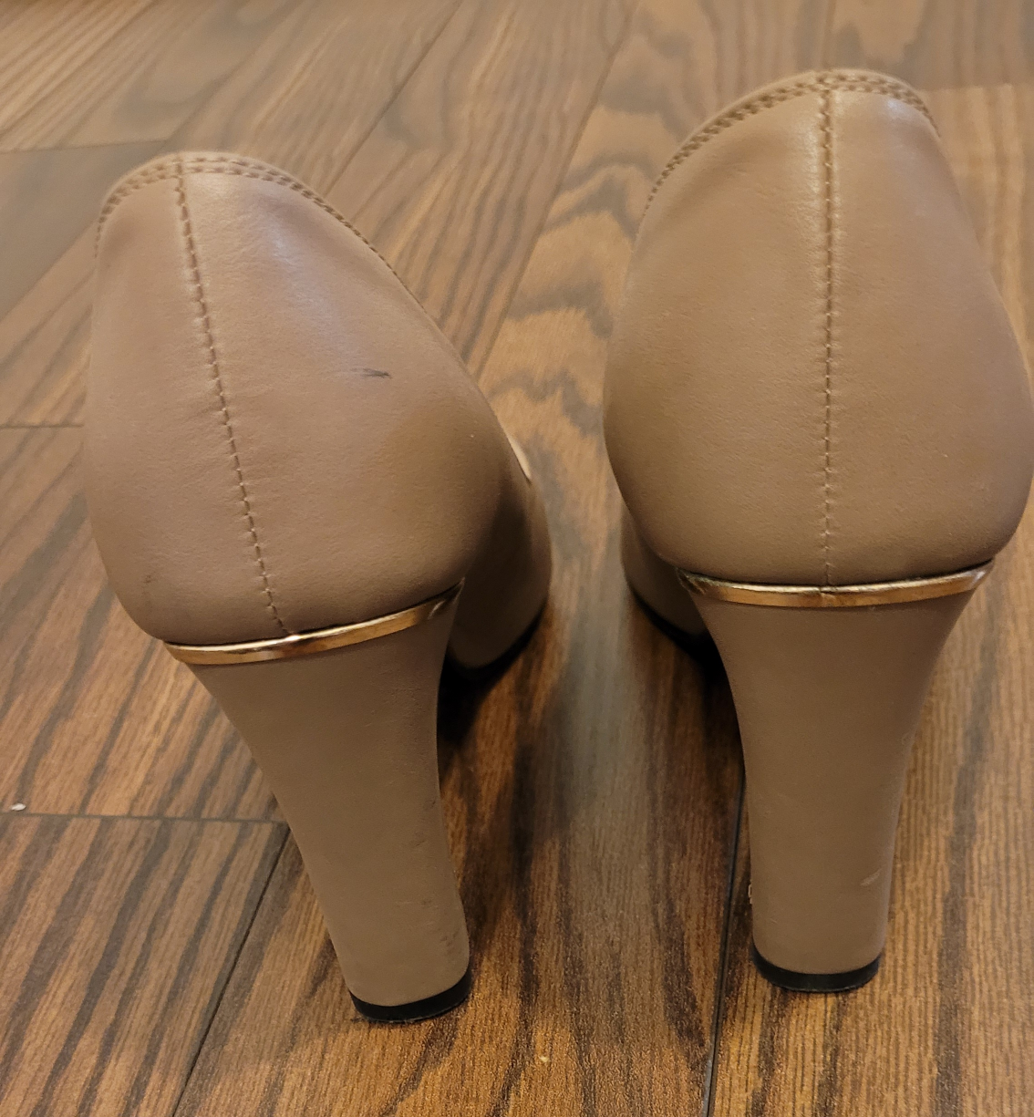 #Freecycle High heel image indicator(2)