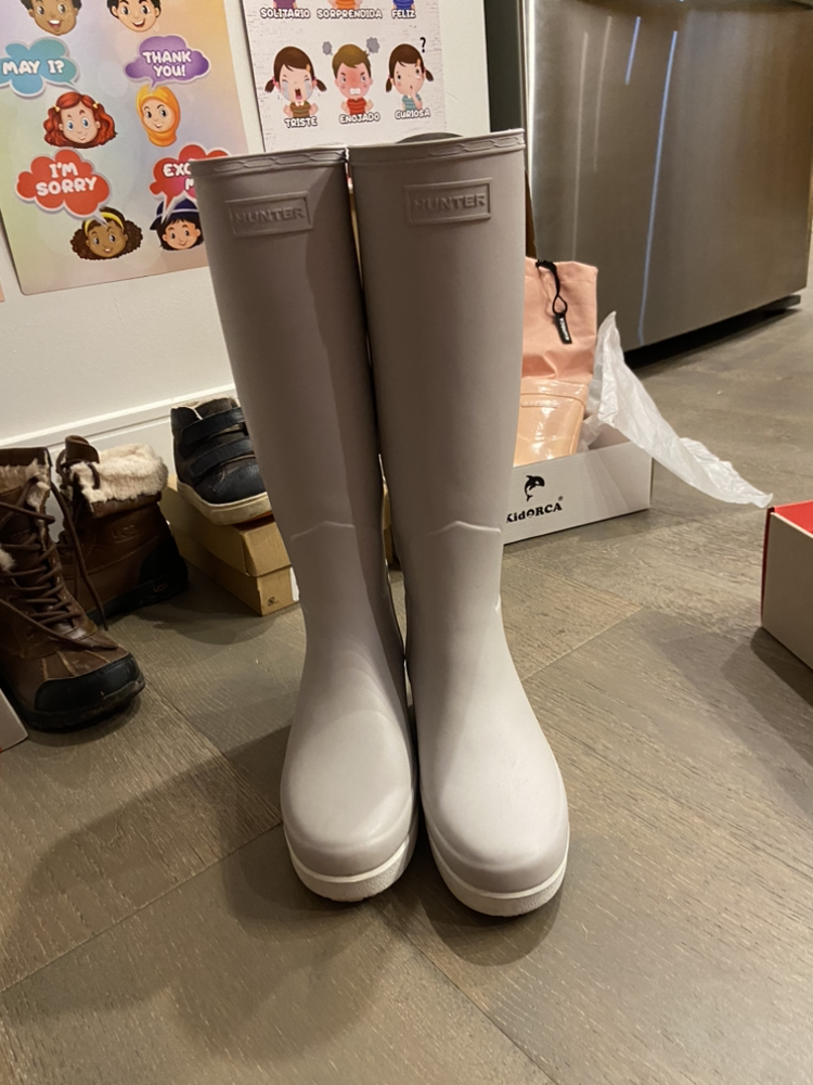Gray/white Tall Hunter rainboots size 5 - photo 3