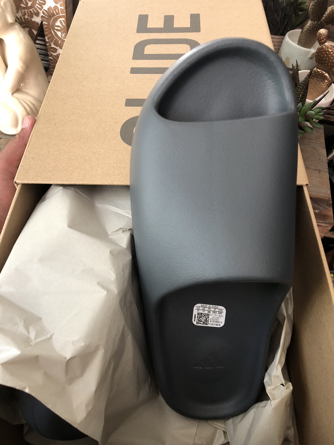 Yeezy slide size 11  brand new $160 - photo 2