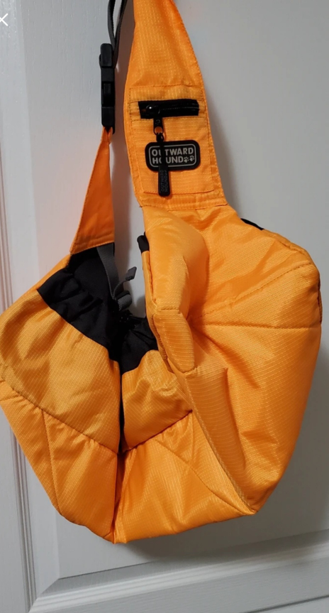 *LIKE NEW* Outward Hound Pooch Pouch Sling Carrier Small image indicator(2)