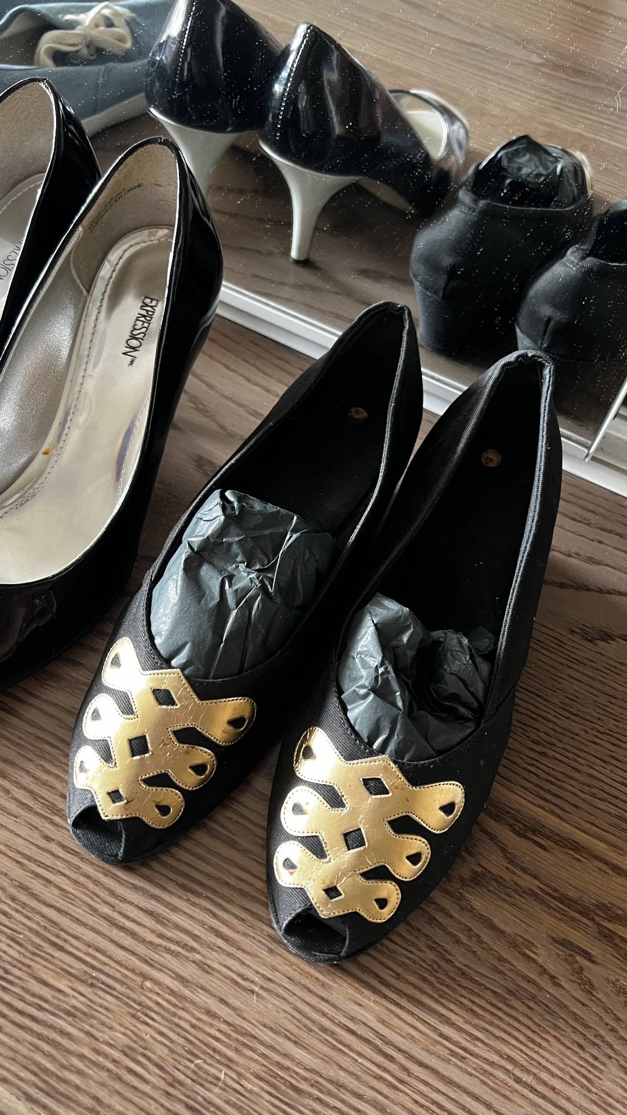 Black Semi High Heel Size 9 Women’s Shoe thumbnail