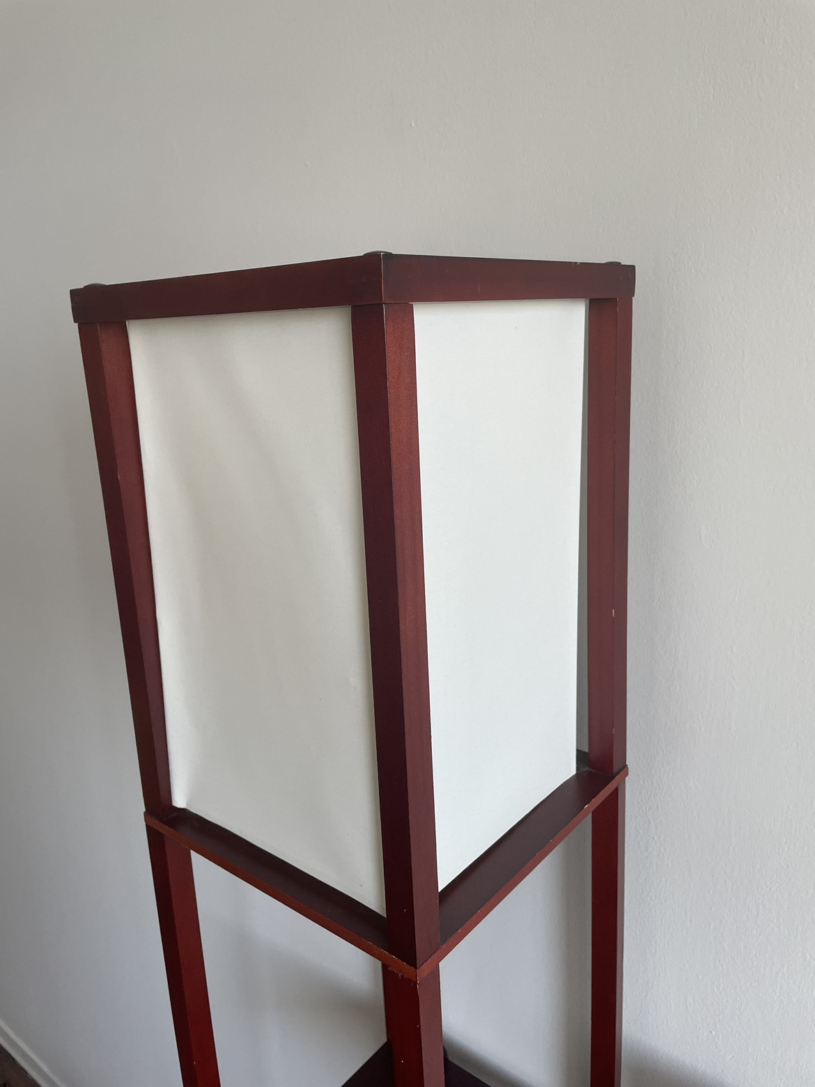 Floor lamp with 3 shelves - photo 2
