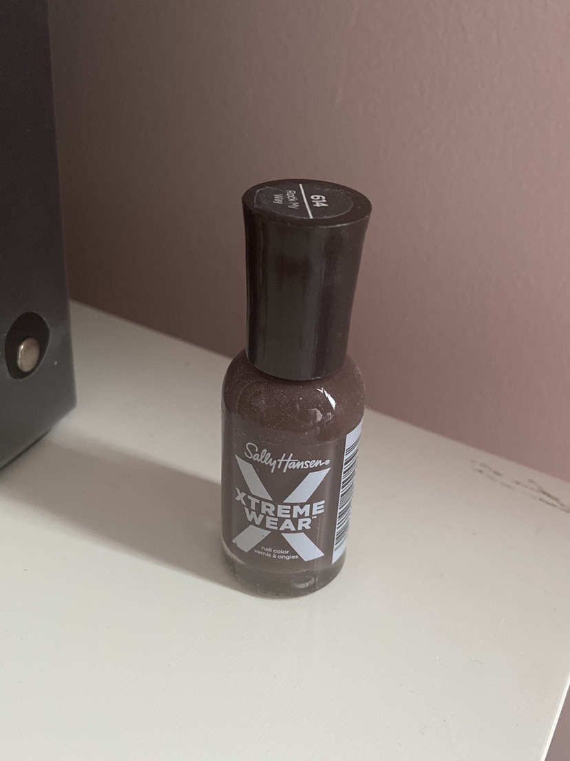Sally Hansen Xtreme Wear brown nail polish