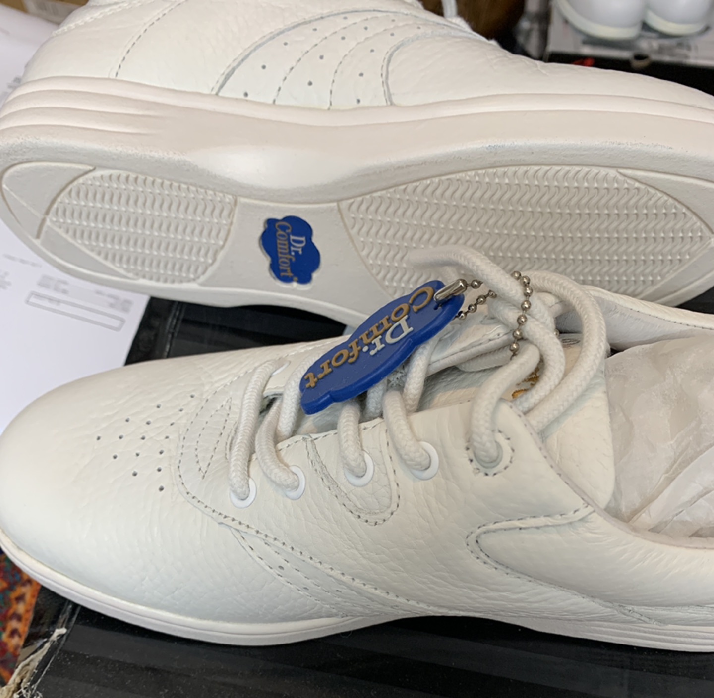 Orthopedic comfortable shoes image indicator(2)