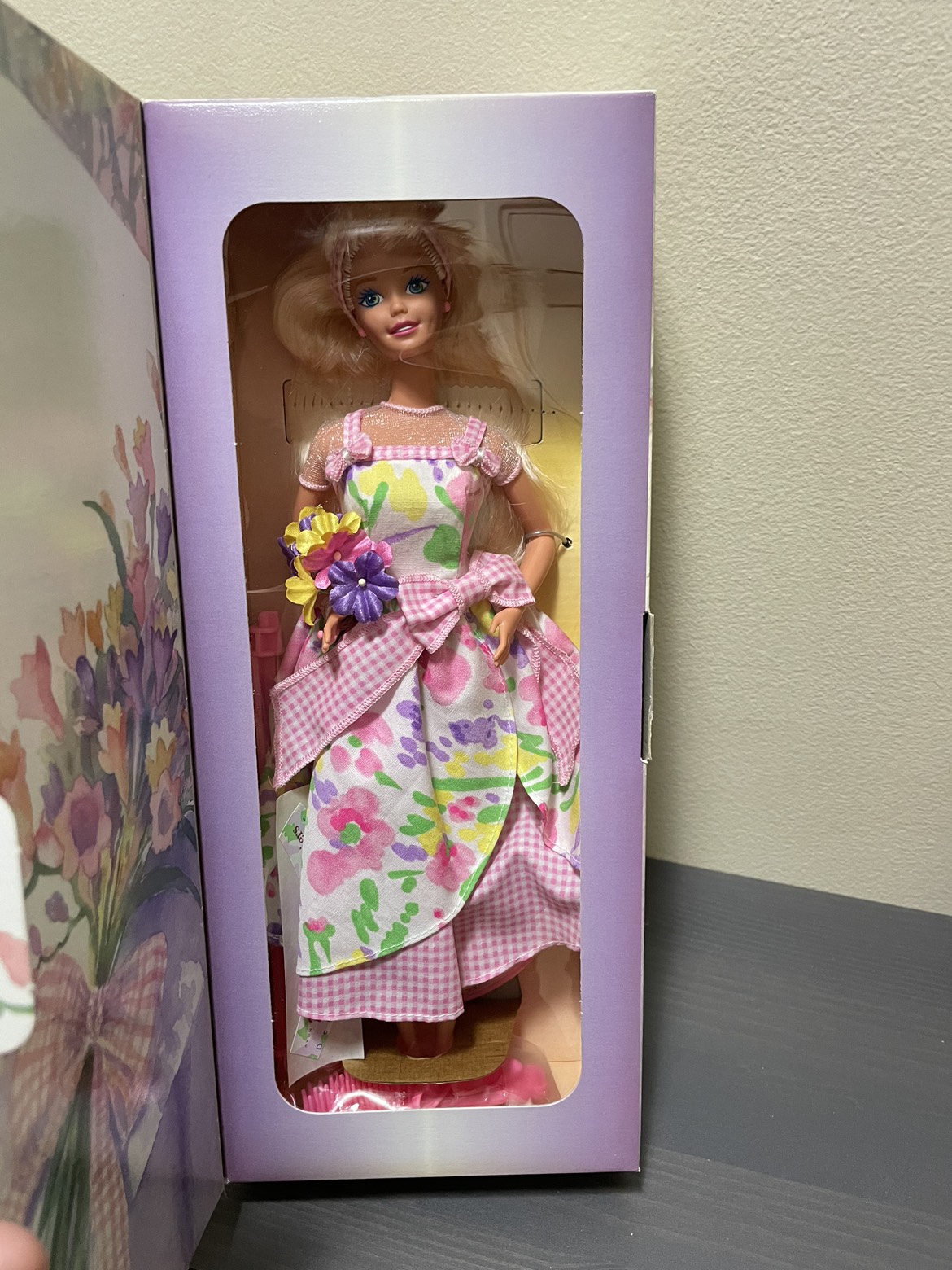 Special Limited Edition Vintage Collector Barbie “Spring Petals” image indicator(2)