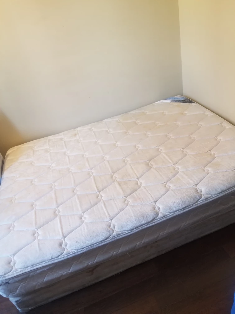 Big Mattress with box