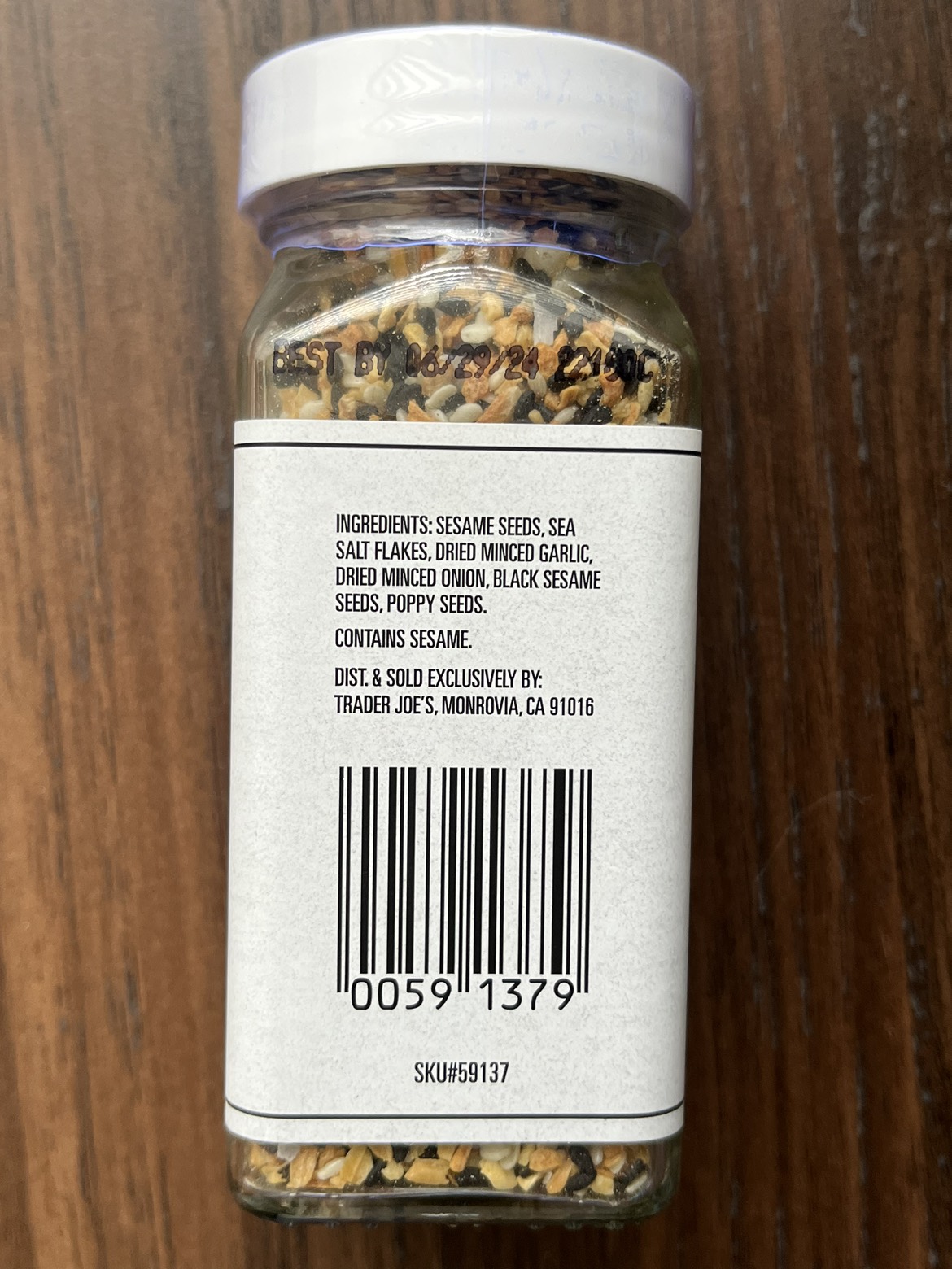 Trader Joe's Everything but the bagle sesame seasoning blend - photo 3