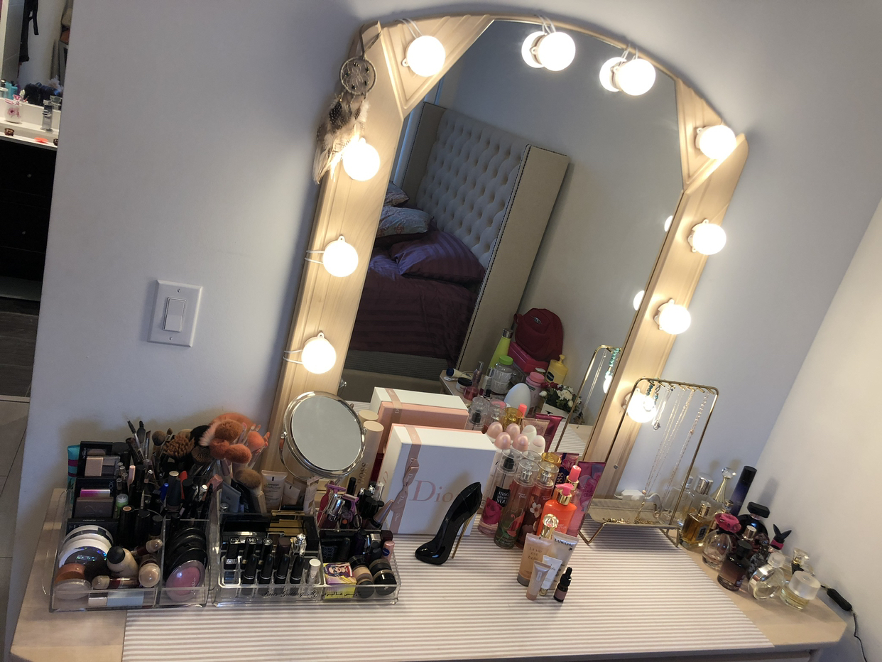 Dresser + Mirror + Nighstand - photo 3