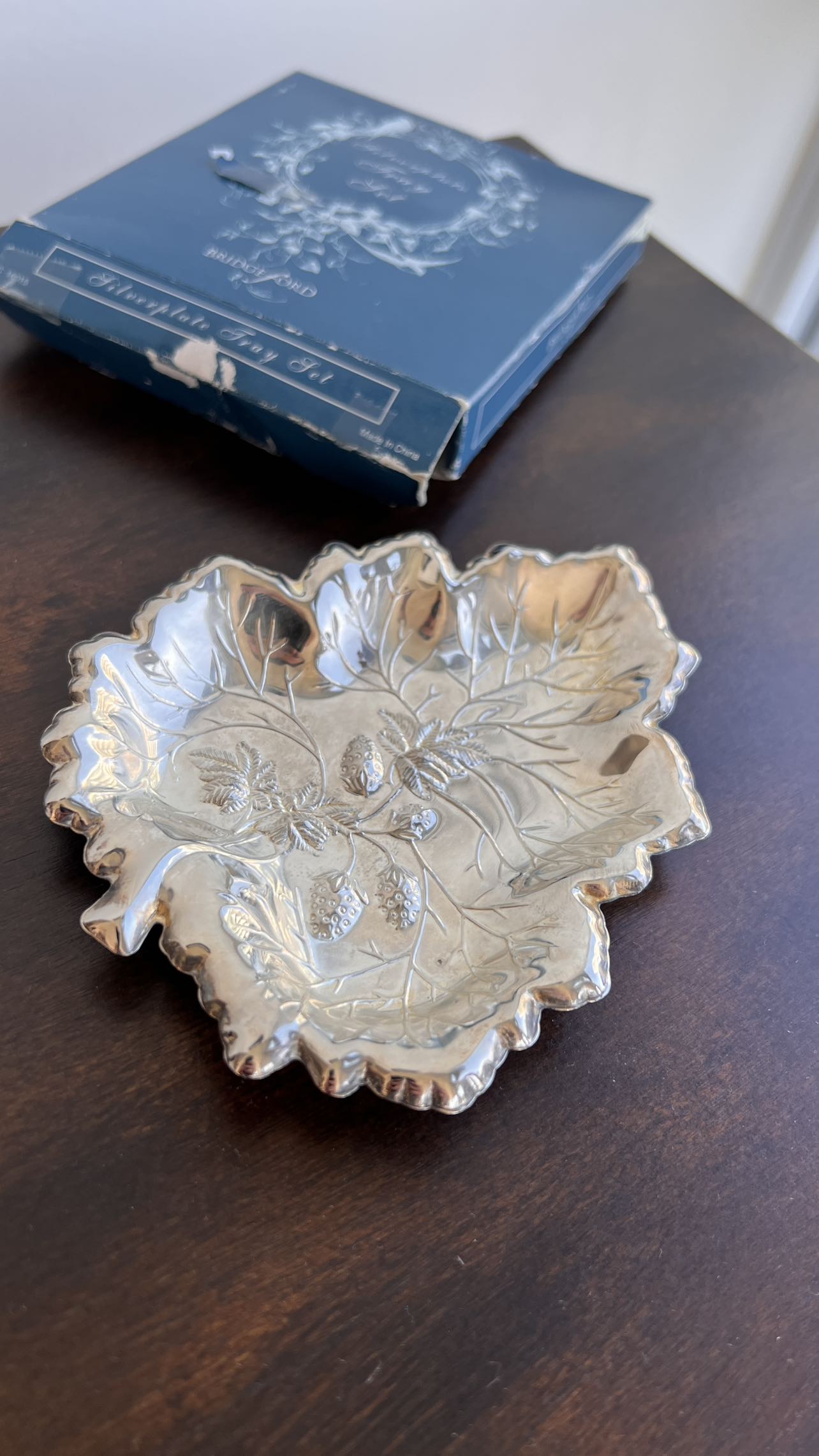 2 Silver Plated Maple Leaf Tray thumbnail