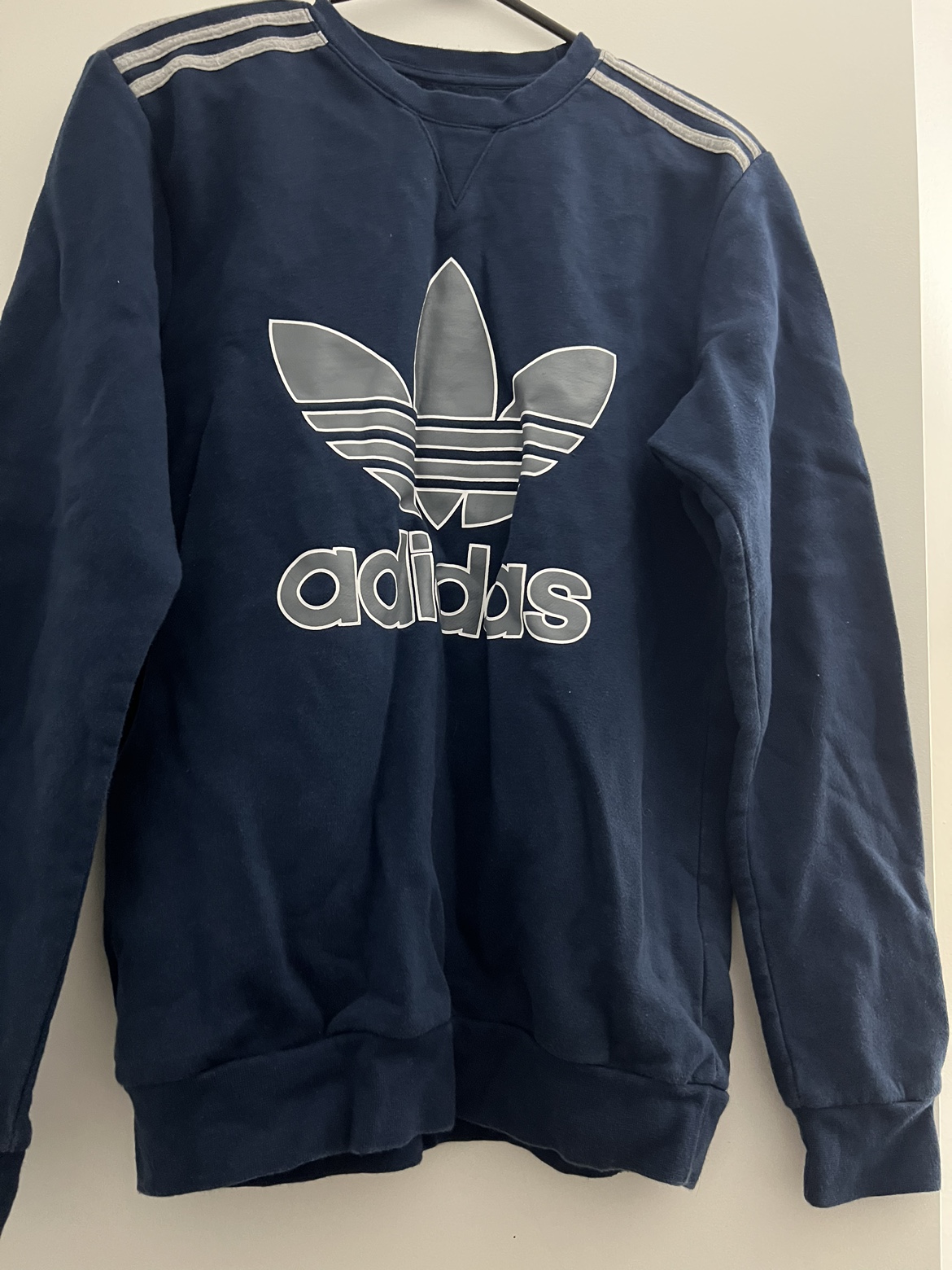 Adidas Sweatshirt Size M thumbnail