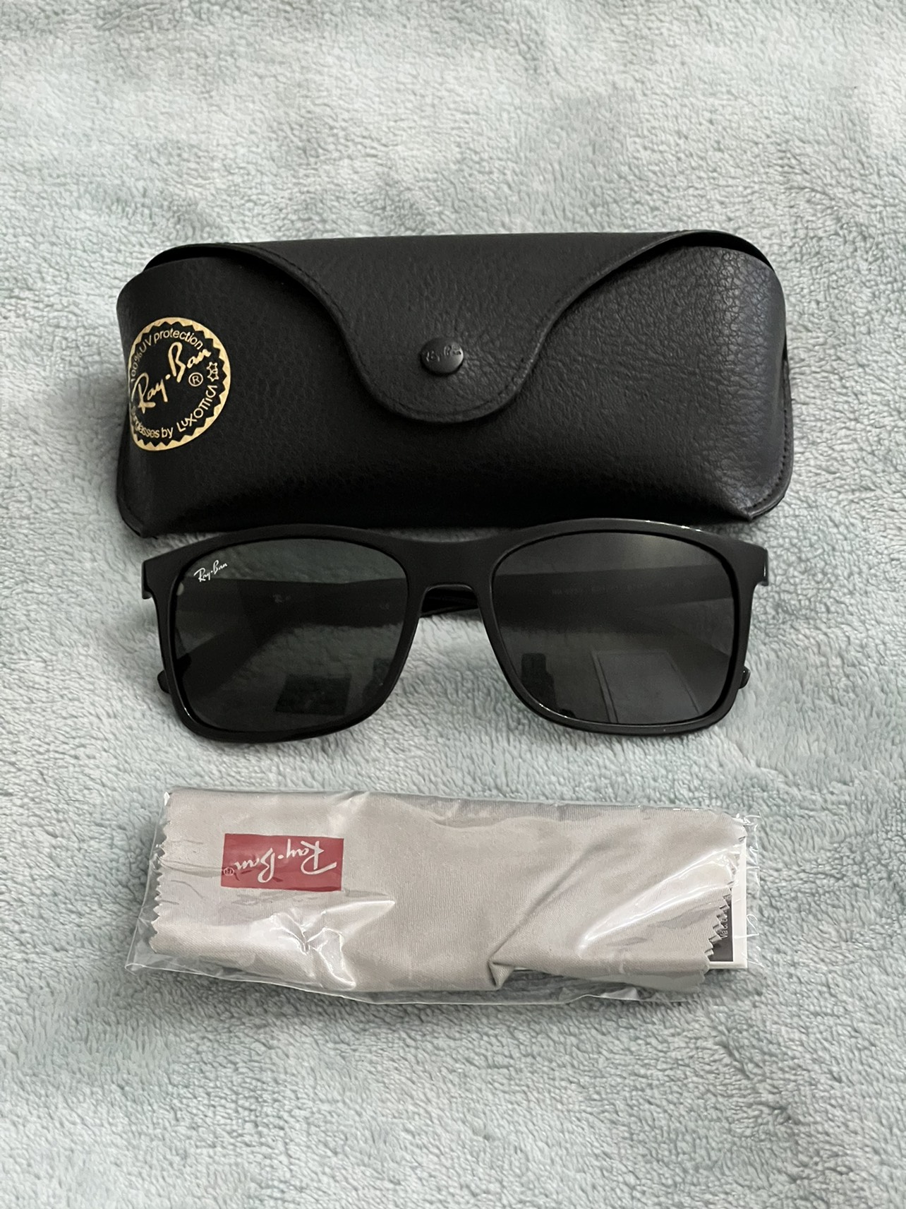 RayBan RB4232 sunglass