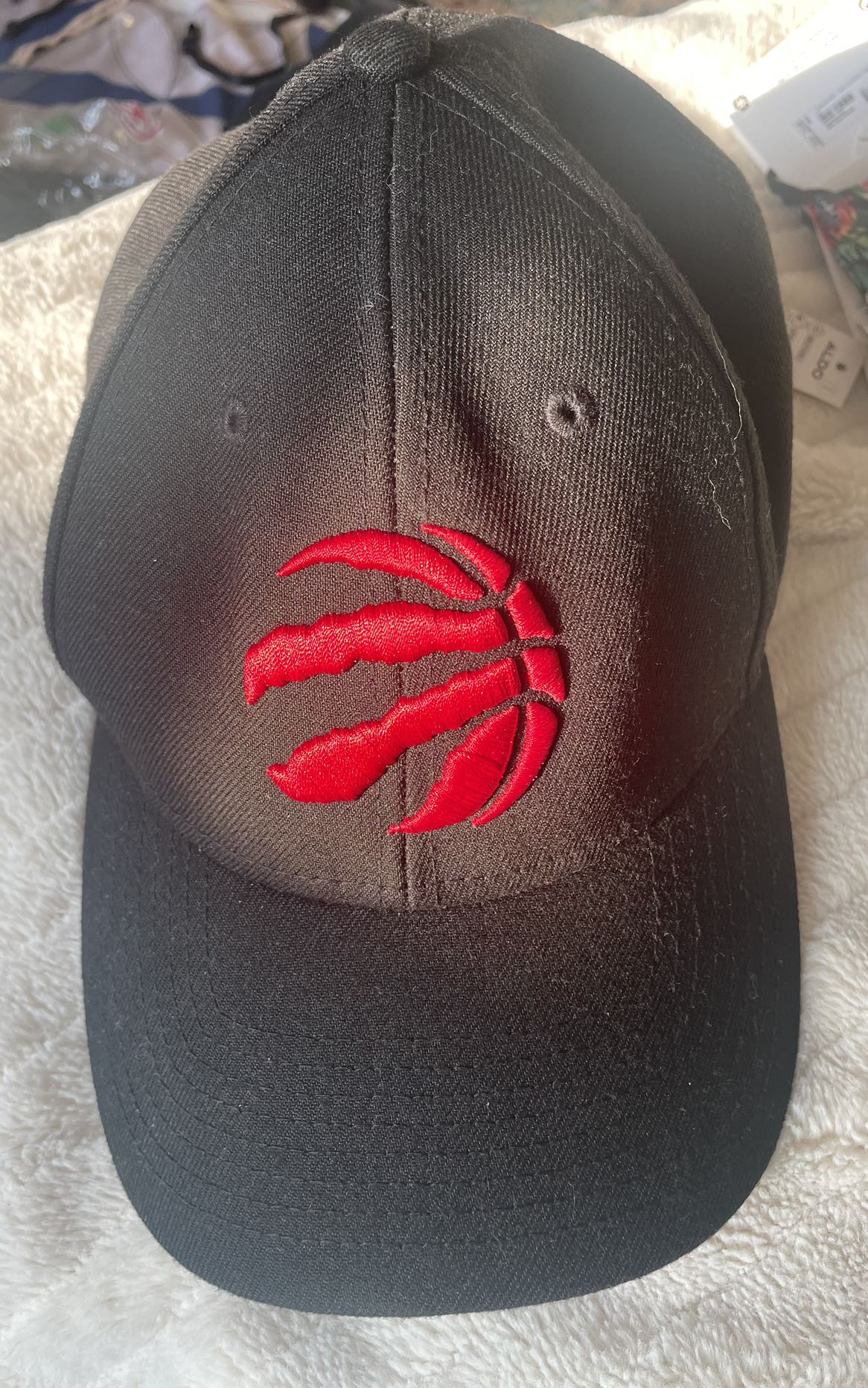 RAPTORS CAP 🧢 thumbnail