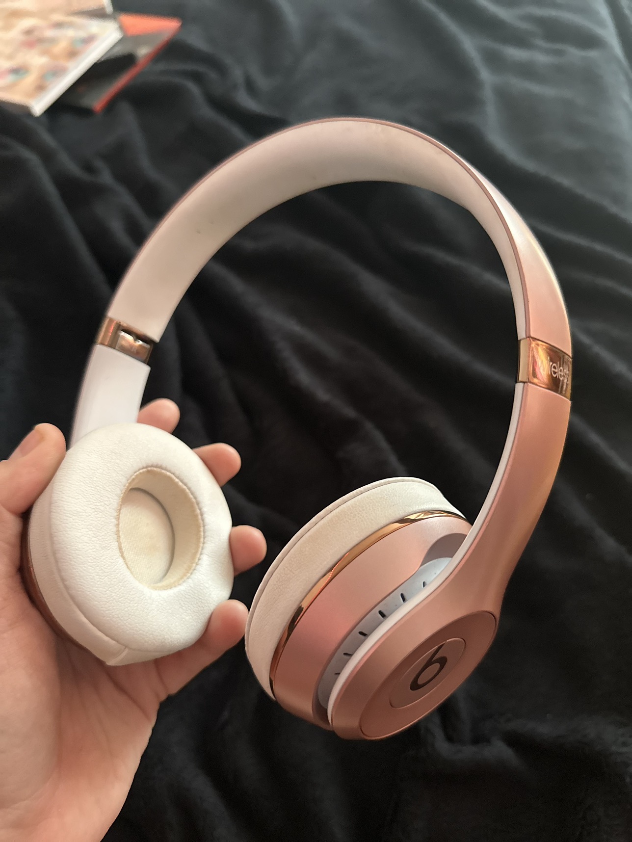 Beats headphones - photo 2