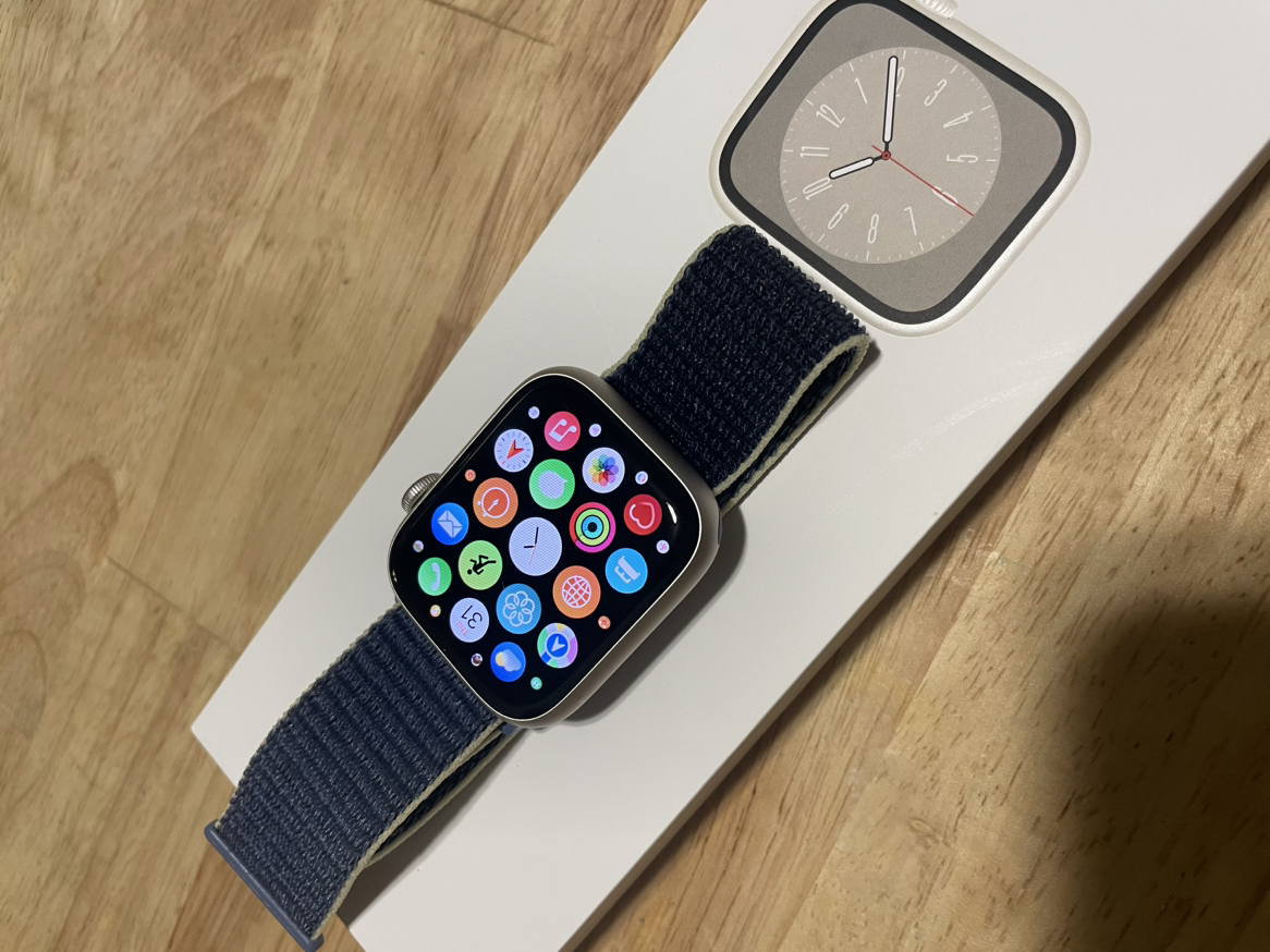Apple Watch S8 45 mm