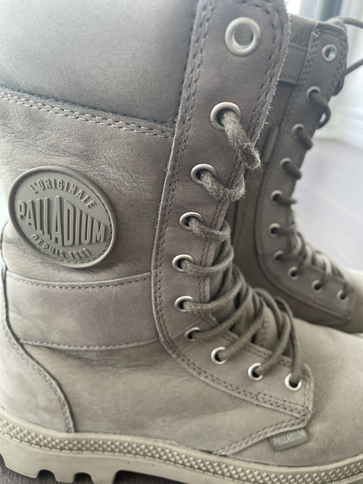 Palladium waterproof anti slip boots