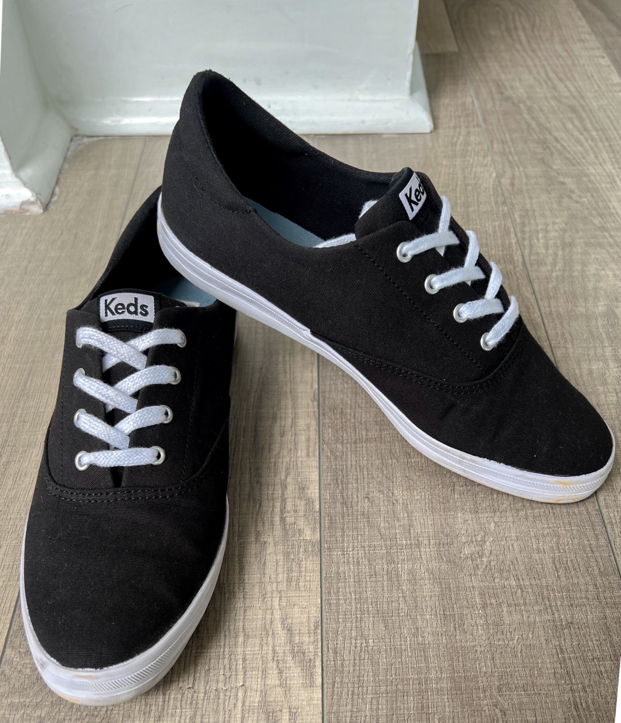 Black Canvas Keds - Excellent Condition image indicator(2)