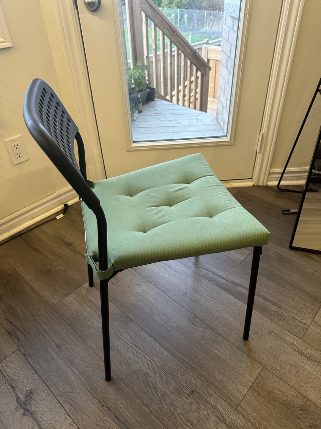 2 Ikea chair with cushion - very good condition! image indicator(3)