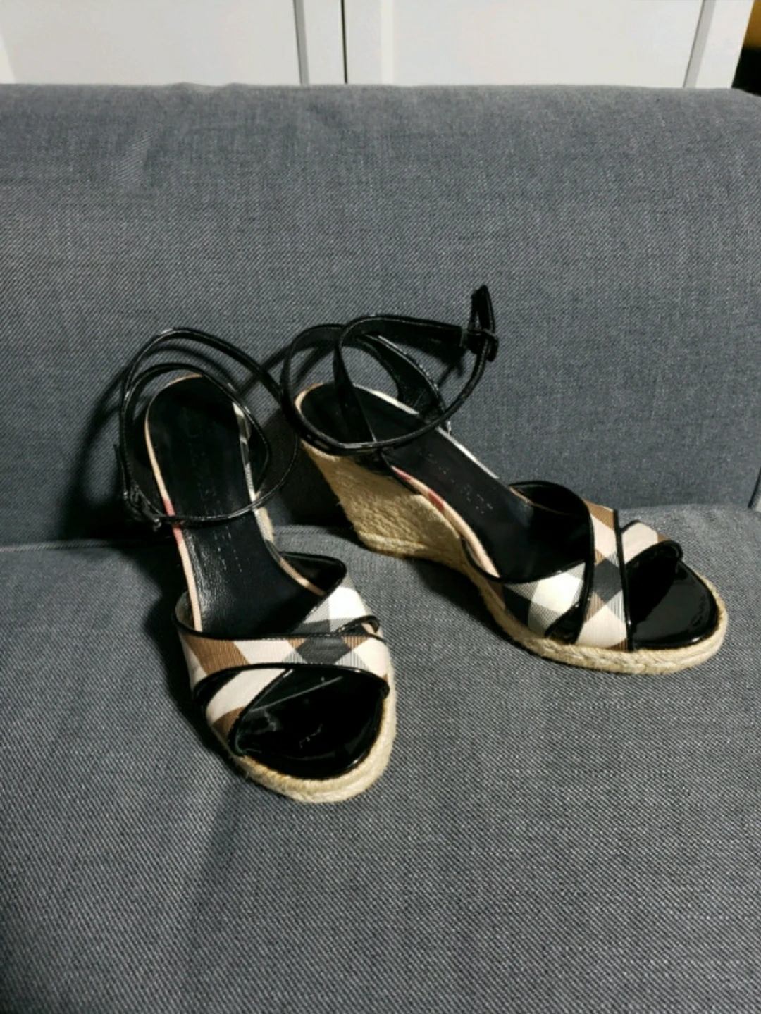 Burberry jute espadrille sandals size 38 thumbnail